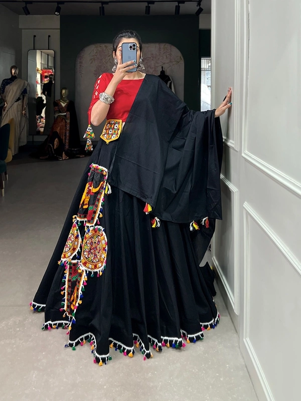 Antique Fashion 1 Everyone will admire you when you wear this Stunning Color Designer Lehenga Choli 