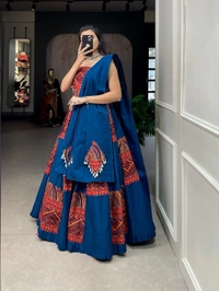 Antique Fashion 1 Add this phenomenal spirit of our navratri lehenga with printed design in your garba collection to make imperial impressions on garba night 💙