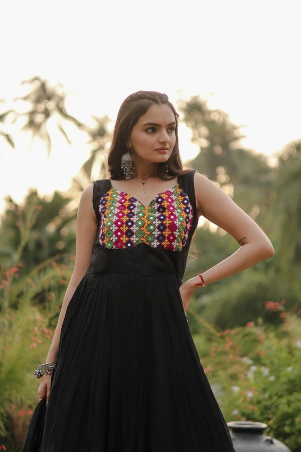 Antique Fashion 1 💃🏻 *NAVRATRI COLLECTIONS-2023* 🤳
