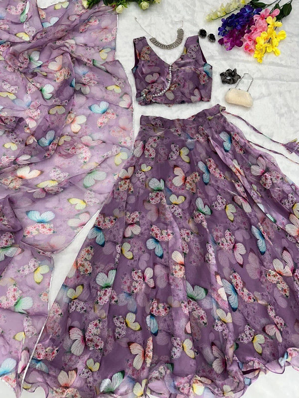 Antique Fashion  *lehnga* -  Pure Jimmy  choo organza silk digital printed lehnga . Huge flair lehnga with canvas patta 🌸