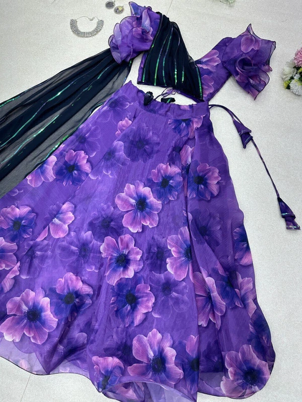 Antique Fashion  *lehnga* -  Pure Jimmy organza silk digital printed lehnga .  8mtr flair lehnga with canvas patta 🌸