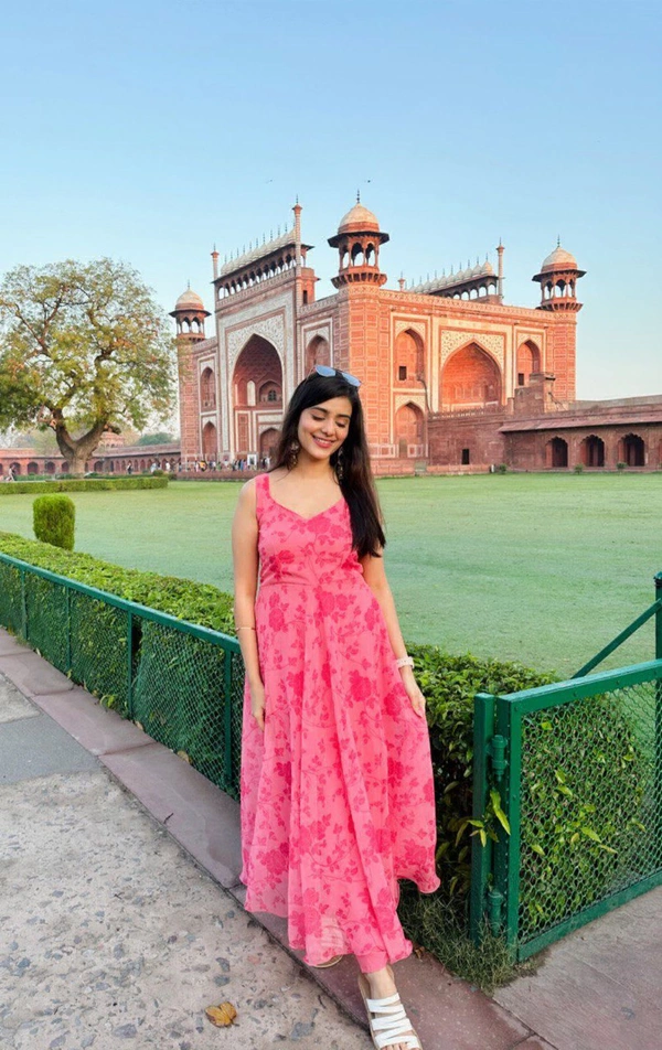 Antique Fashion 1 * Anarkali * - Digital printed Georgette silk Anarkali suit with huge flair 🌸 - 36