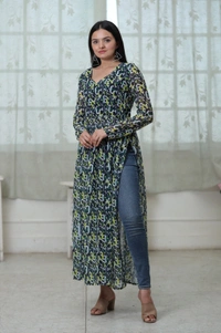 Antique Fashion 1 Nayra cut Kurtis are the best way to stay comfortable and stylish at the same time.*❤️ - Xl (42), White