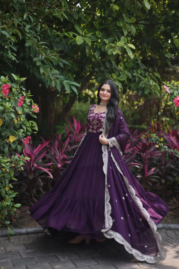 Antique Fashion  Faux Blooming gown with Viscose Dyable Jacquard With Sequins Embroidered Work Faux Blooming Dupatta  it will enhance can combine the best parts of western and Indian wear into one stunning ensemble - wine, S (36)