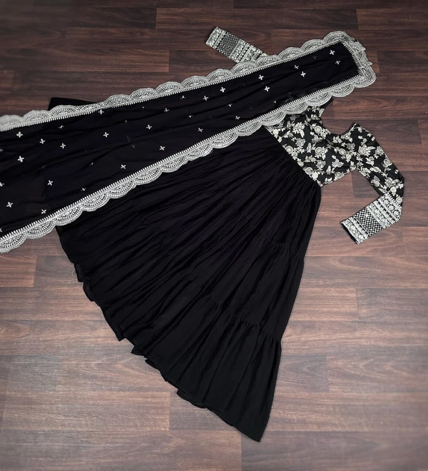 Antique Fashion 1 Faux Blooming gown with Viscose Dyable Jacquard With Sequins Embroidered Work Faux Blooming Dupatta  it will enhance can combine the best parts of western and Indian wear into one stunning ensemble - Black, S (36)