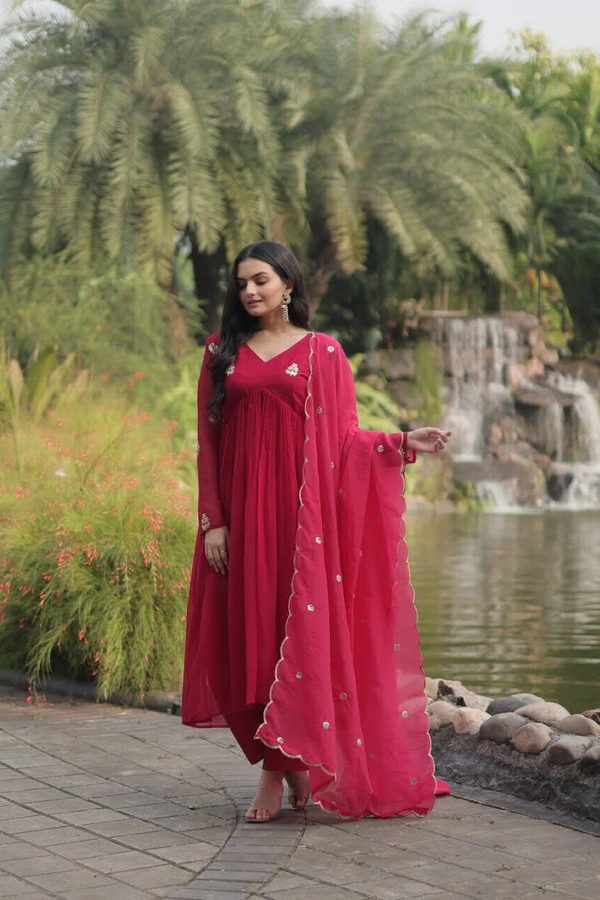 Antique Fashion  PREMIUM READYMADE ALIA CUT KURTI WITH PANT  DUPATTA SET - Xl (42), rani