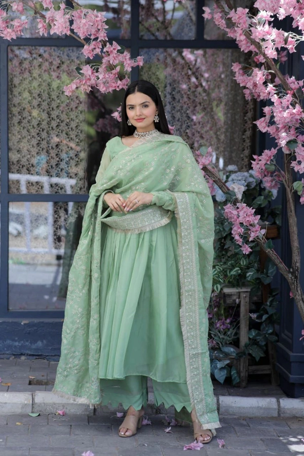 Antique Fashion 1  Be Center of Attractions with this Tebby Silk Top With Embroidered Dupatta Attached with Plazzo Select this with one blink and add in your wardrobe - pista, Xl (40)