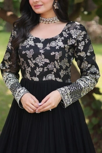 Antique Fashion 1 GOWN COLLECTIONS  - Black, Xl (42)