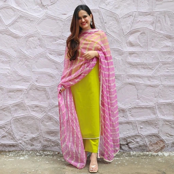 Antique Fashion 1 PRESENTING NEW *Beautiful pair of  mehendi green straight kurta and pants pair with duppta * - L (40)