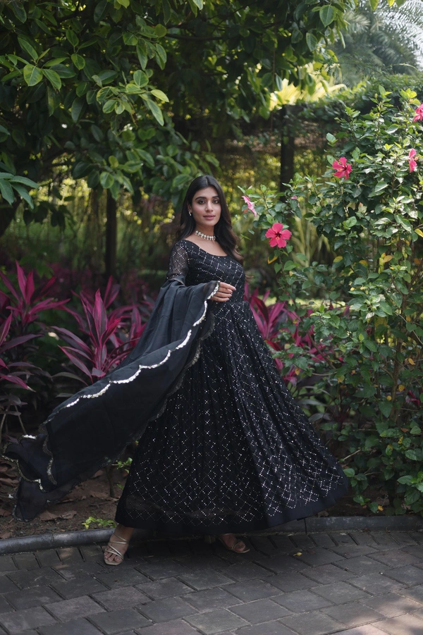 Antique Fashion 1  PREMIUM READYMADE GOWN COLLECTIONS  - Black, M (38)