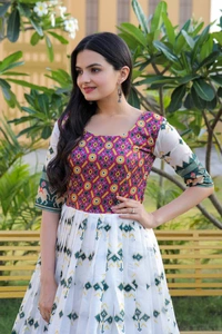 Antique Fashion 1  PREMIUM DESIGNER READYMADE GOWN COLLECTIONS  - L (40)