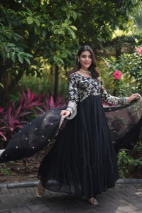 Antique Fashion 1 Faux Blooming gown with Viscose Dyable Jacquard With Sequins Embroidered Work Faux Blooming Dupatta  it will enhance can combine the best parts of western and Indian wear into one stunning ensemble - Black, M (38)