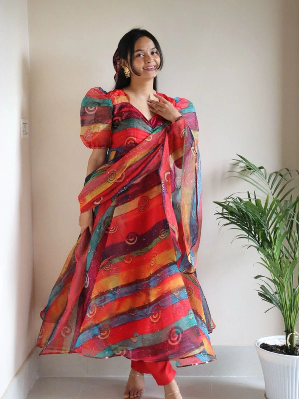 Antique Fashion  You gonna love elegance with Modern touch, Here we Presenting Exclusive Real shoot Design 🌸 - Xl (42)