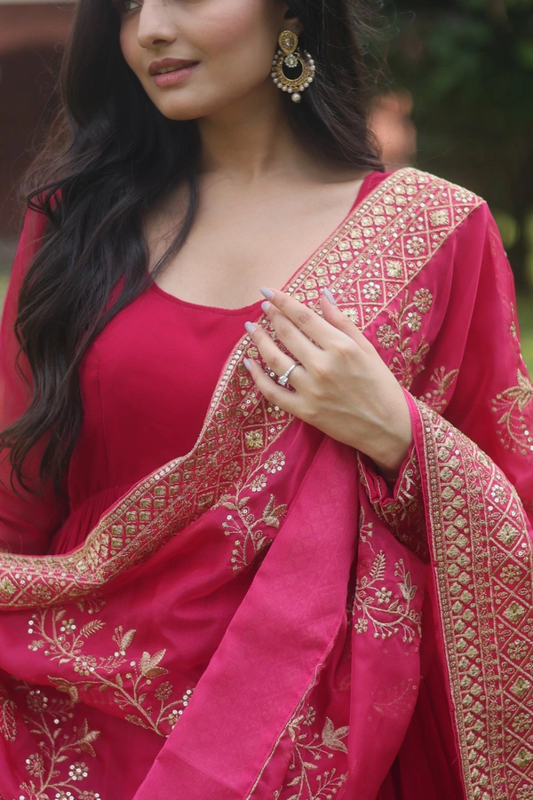 Antique Fashion 1 💃🏼 *Faux Blooming Gown with Dupatta With Attractive Embroidered Sequins work with Lace Border.* 👗 - pink
