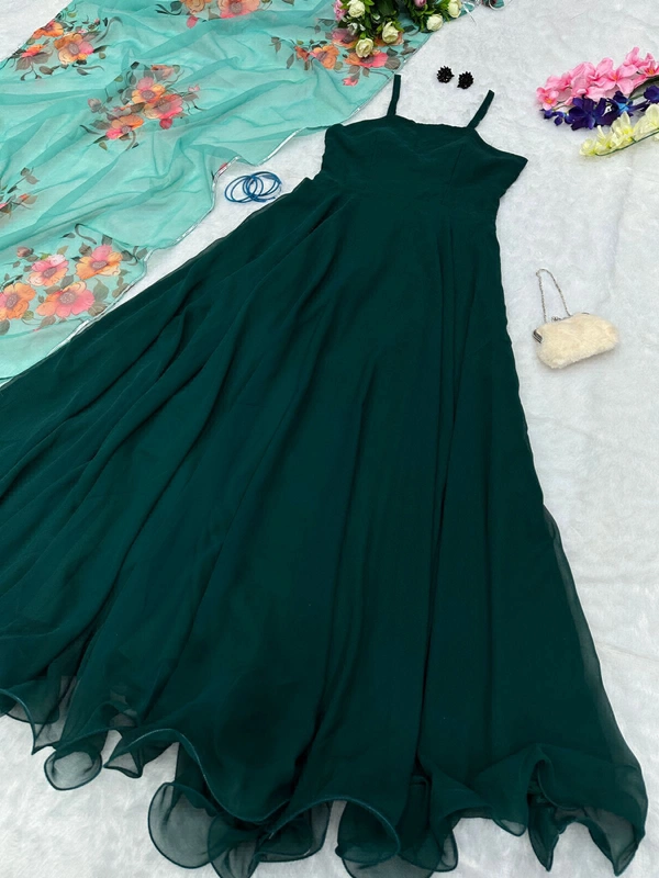 Antique Fashion 1 You gonna love elegance with Modern touch ,Here we Presenting Designer collection*🌸 - M (38)