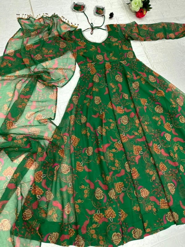 Antique Fashion 1 You gonna love elegance with Modern touch  Here we Presenting Exclusive Real shoot Design  - Xl (42)