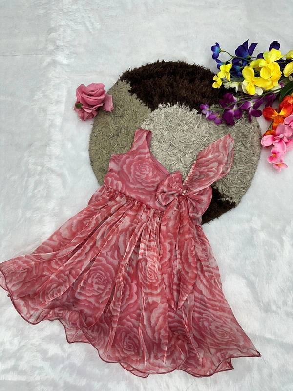 Antique Fashion  You gonna love elegance with Modern touch Here we Presenting Exclusive Real shoot Design   - 3-5 Year