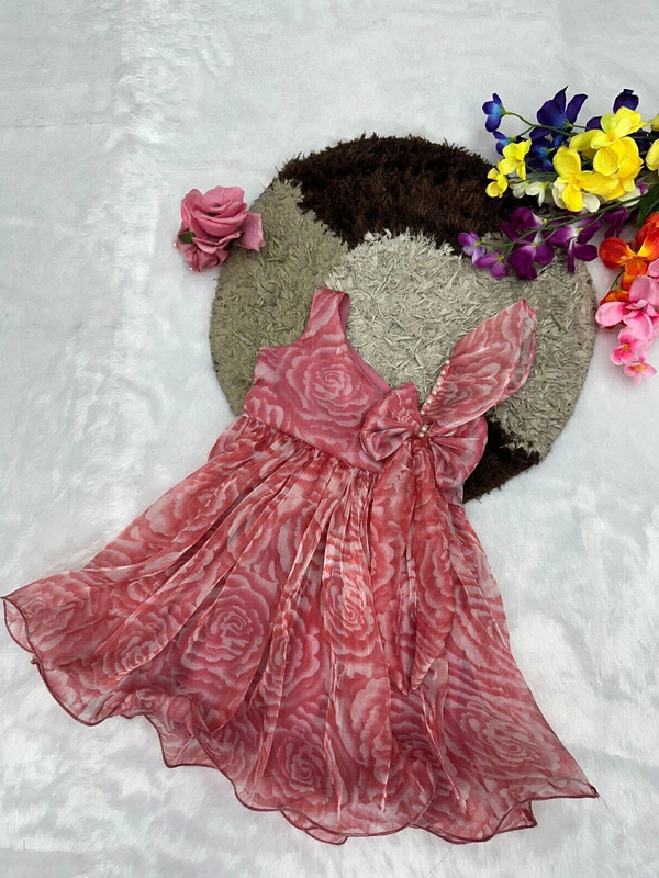 Antique Fashion  You gonna love elegance with Modern touch Here we Presenting Exclusive Real shoot Design   - 3-5 Year