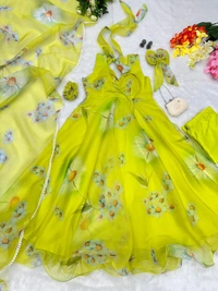 Antique Fashion 1 You gonna love elegance with Modern touch ,Here we Presenting Exclusive own modeling Real shoot Design 🌸 - X's (34)