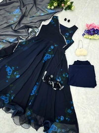 Antique Fashion 1 You gonna love elegance with Modern touch ,Here we Presenting Exclusive Real shoot Design 🌸 - Xl (42)