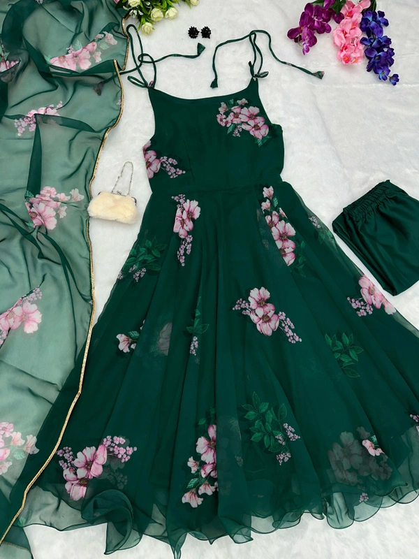 Antique Fashion 1 You gonna love elegance with Modern touch, Here we Presenting Exclusive Real shoot Design 🌸 - M (38)