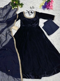 Antique Fashion 1 You gonna love elegance with Modern touch, Here we Presenting Exclusive velvet Design 🌸 - L (40)
