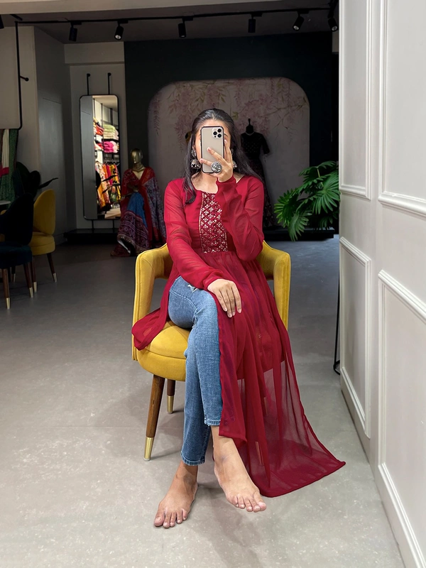 Antique Fashion 1 Get ready to look gorgeous on your classic event with vibrant color nayra cut kurti. - maroom, M (38)