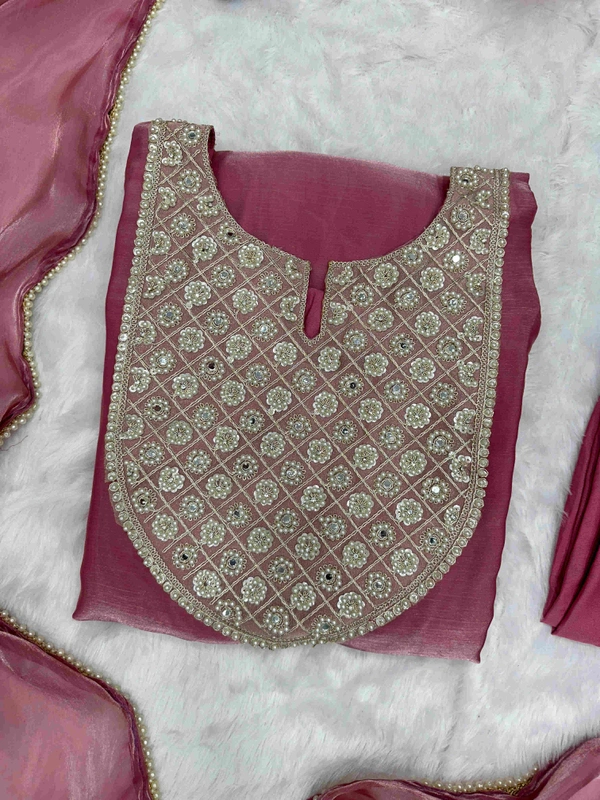 Antique Fashion 1 You gonna love elegance with Modern touch, Here we Presenting Exclusive Real shoot Design  - Xl (42)