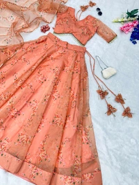 Antique Fashion 1 You gonna love elegance with Modern touch ,Here we Presenting Exclusive Real shoot Design special for haldi 🌸