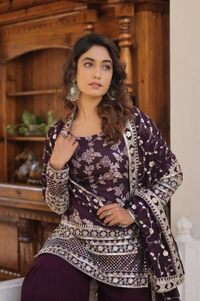 Antique Fashion 1  Ghararasuit  - wine, S (36)