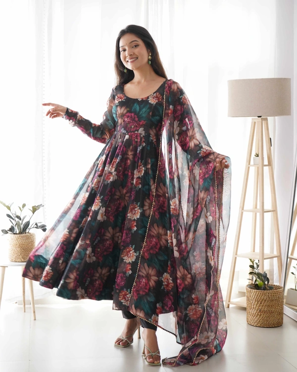 Antique Fashion 1 *PURE SOFT ORGANJA SILK FABRIC FULLY FLAIR KALI PATTERN AND CANVAS PATTA WITH DUPPTA SET ,PENT READY TO WEAR - S (36)
