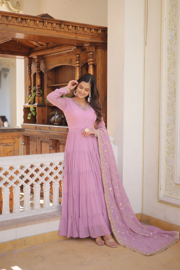 Antique Fashion 1 GOWN WITH DUPATTA - lavender, Xl (42)