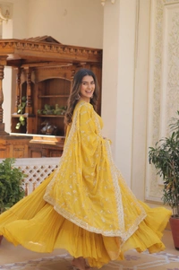 Antique Fashion 1 GOWN WITH DUPATTA - yellow, Xl (42)