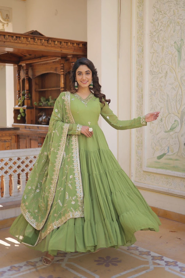 Antique Fashion  GOWN WITH DUPATTA - parrot green, L (40)