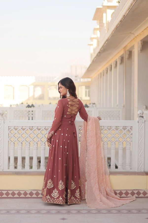 Antique Fashion 1 Gownwithdupatta - M (38)