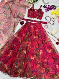 Antique Fashion 1 You gonna love elegance with Modern touch ,Here we Presenting Exclusive Real shoot Design 🌸