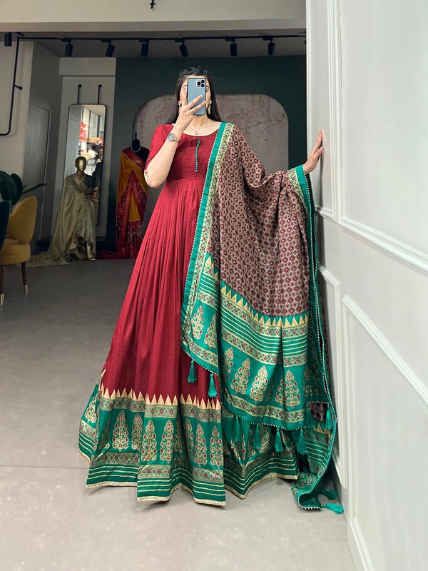Antique Fashion  Ready to Wear Gown - mahroon, M