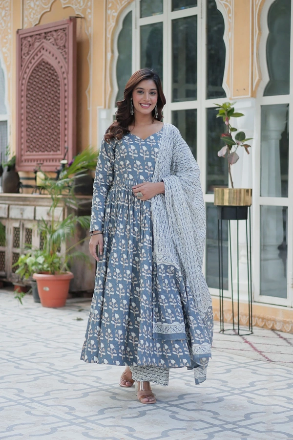 Antique Fashion 1 Kurti Pant duppta Set - L, Granny Smith