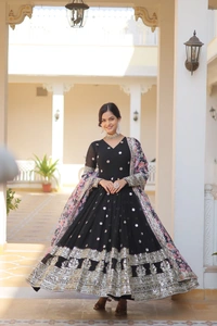 Antique Fashion 1 Gownwithdupatta* - colour 1, L (40)