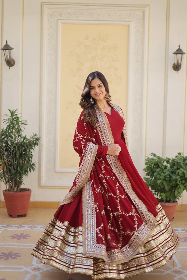Antique Fashion  Gownwithdupatta  - Xxl (44)