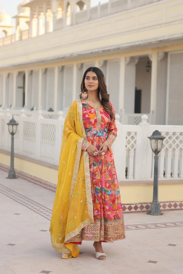 Antique Fashion 1 GOWN WITH DUPATTA SET - colour 1, L (40)