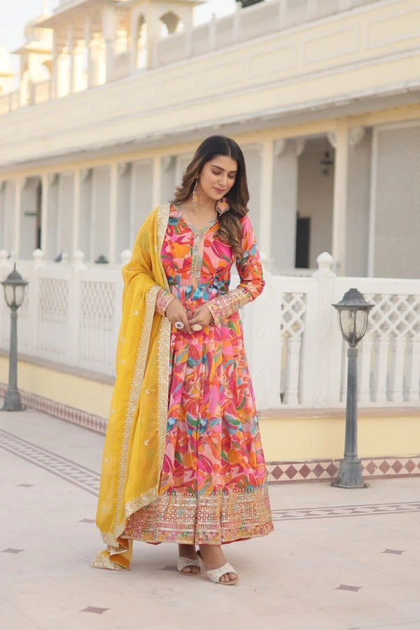 Antique Fashion 1 GOWN WITH DUPATTA SET - colour 1, L (40)