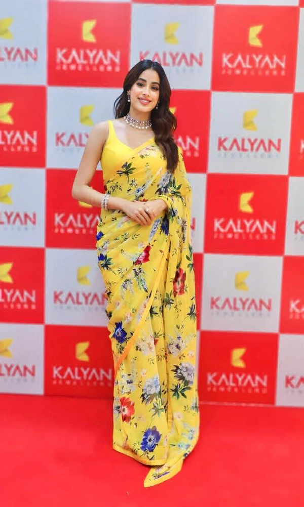 Antique Fashion  Presenting You Most Beautiful Designer saree in Fox Georgette fabric