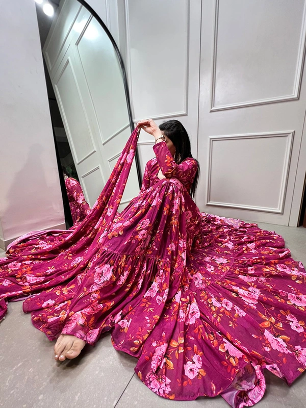Antique Fashion 1 In a world of monochrome be the burst of color in a pink floral print gown   - Xxl (44)