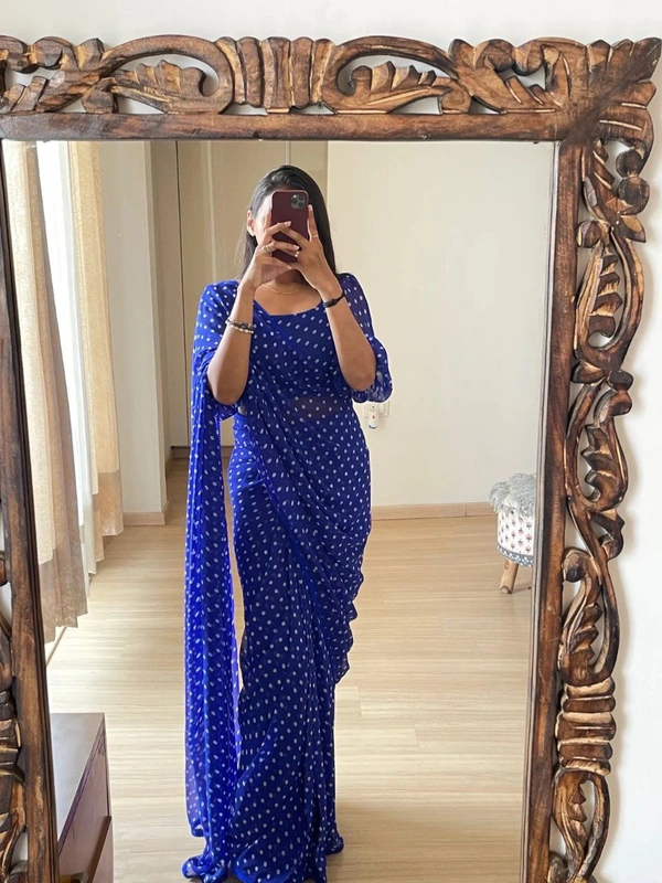 Antique Fashion 1 polka dot saare