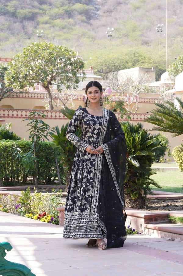 Antique Fashion 1 Viscose Dyable Jacquard Gown With Sequins Embroidered Work and Russian Silk Dupatta, it will enhance can combine the best parts of Indian wear into one stunning ensemble  - xxl (44), Black