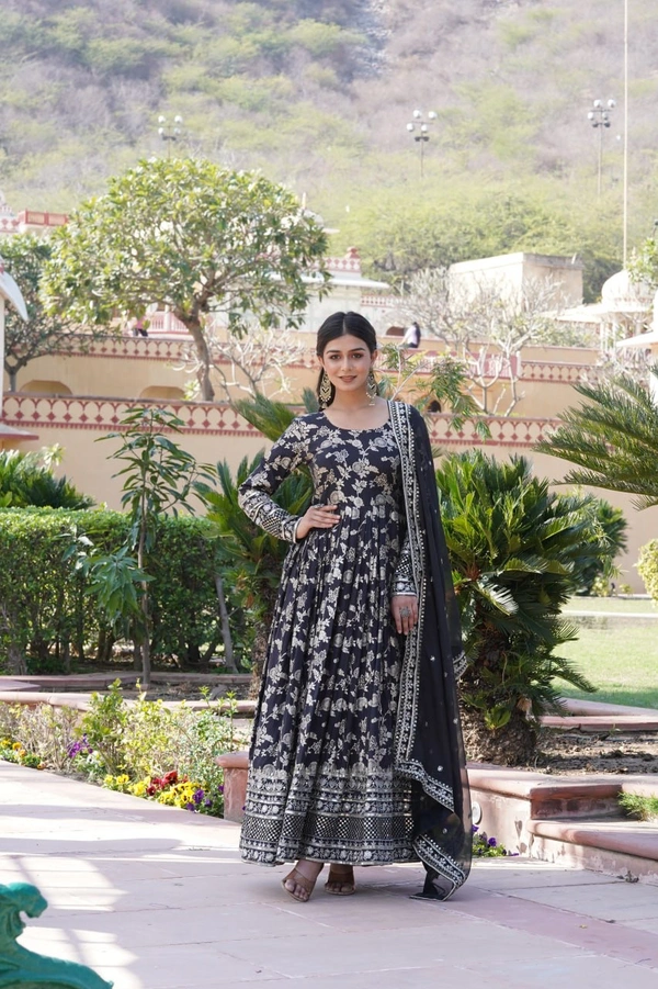 Antique Fashion 1 Viscose Dyable Jacquard Gown With Sequins Embroidered Work and Russian Silk Dupatta, it will enhance can combine the best parts of Indian wear into one stunning ensemble  - xxl (44), Black