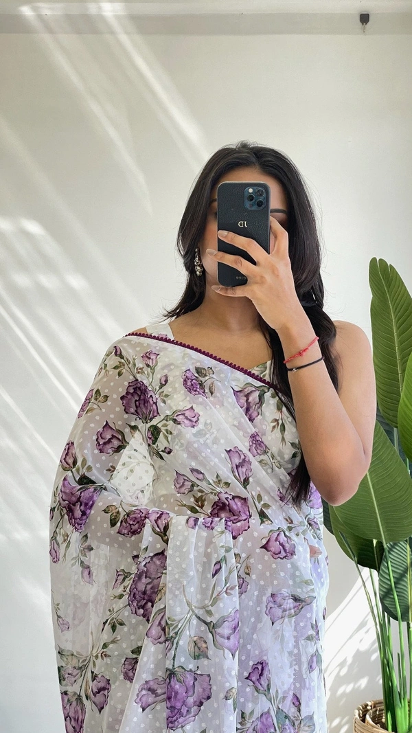 Antique Fashion 1 purple rose Saare
