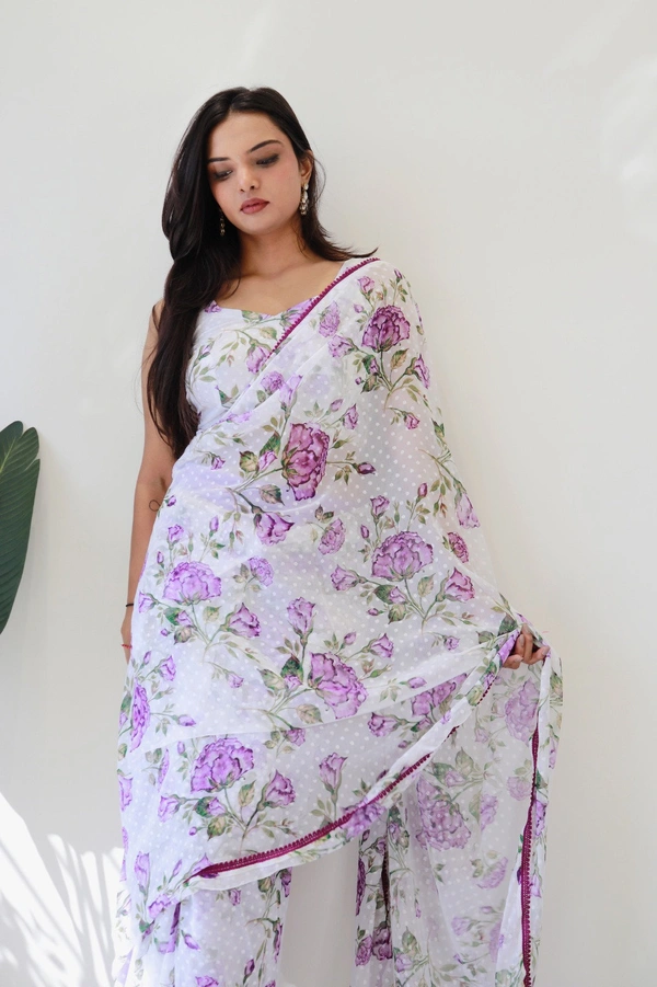 Antique Fashion 1 purple rose Saare