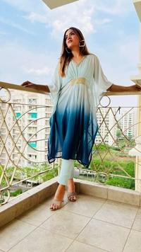 Antique Fashion 1 Stylish  kaftan Coord setEmbellished with front waist handwork patch and zari beaded neckline  - xxxl (46)